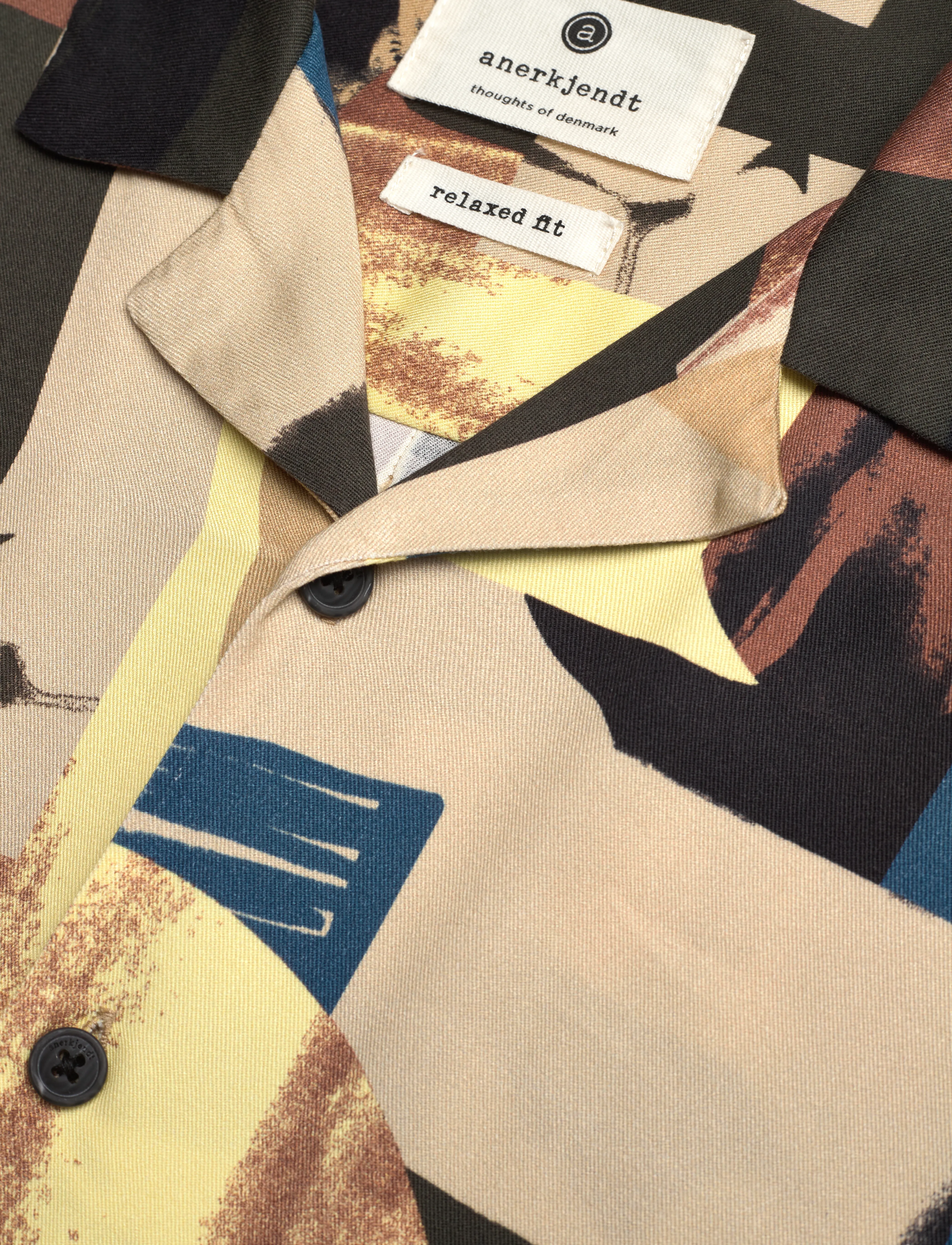 Anerkjendt - AKLEO S/S VISCOSE AOP - cognac - 3