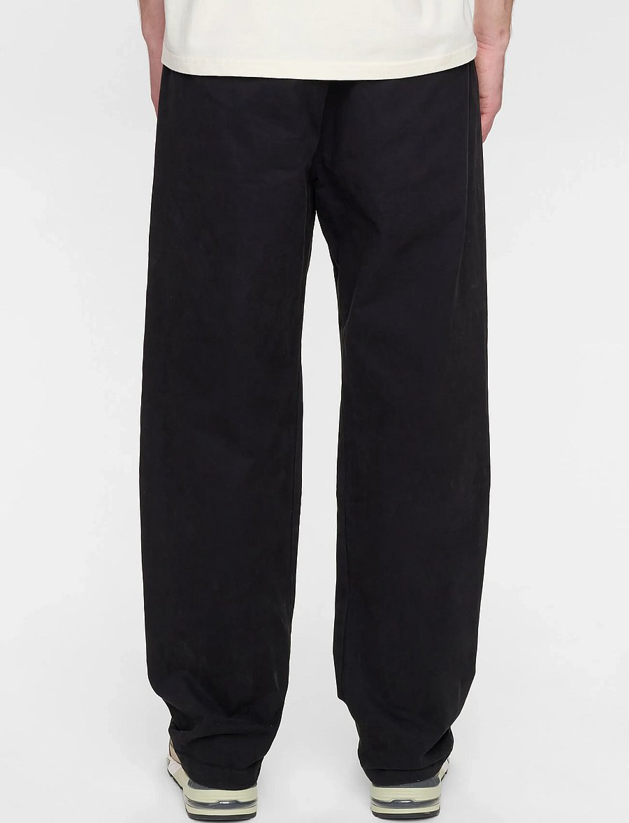 Anerkjendt - AKJAN COTTON PLEAT ELA PANTS - freizeithosen - caviar - 4