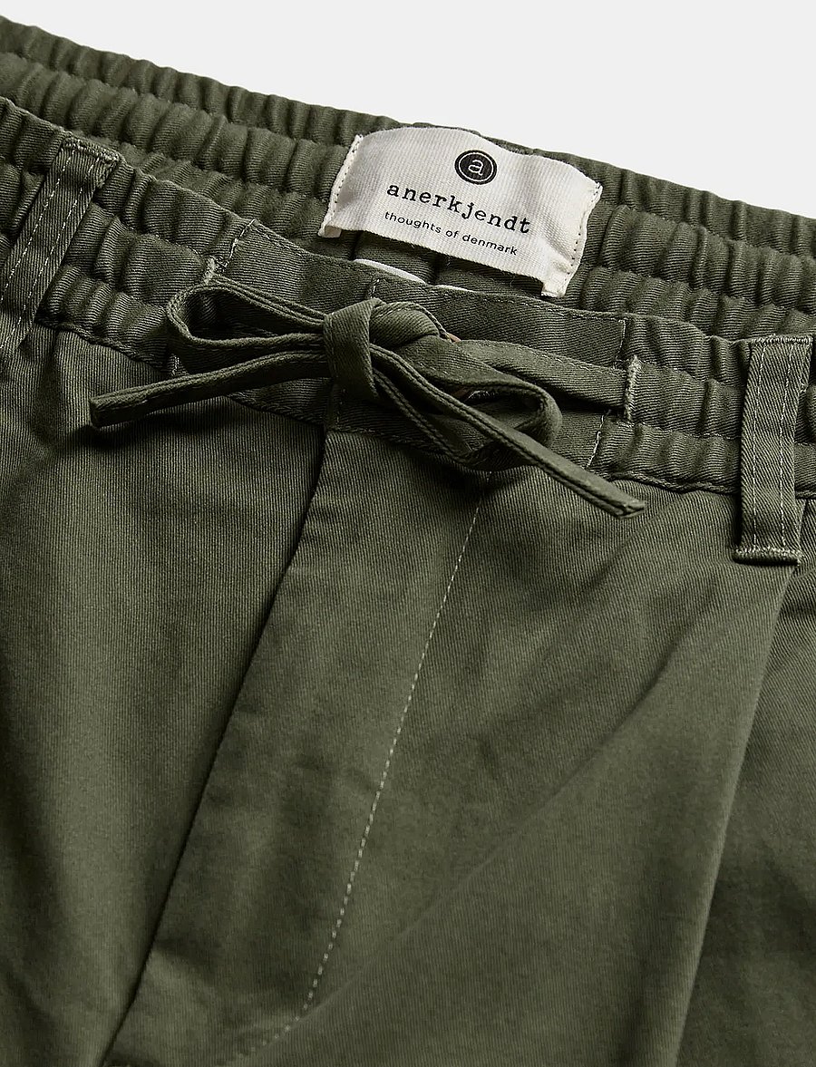 Anerkjendt - AKJAN COTTON PLEAT ELA PANTS - casual - olivine - 2