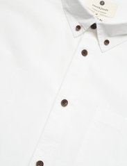 Anerkjendt - AKKONRAD L/S POPLIN SHIRT NOOS - casual overhemden - bright white - 3
