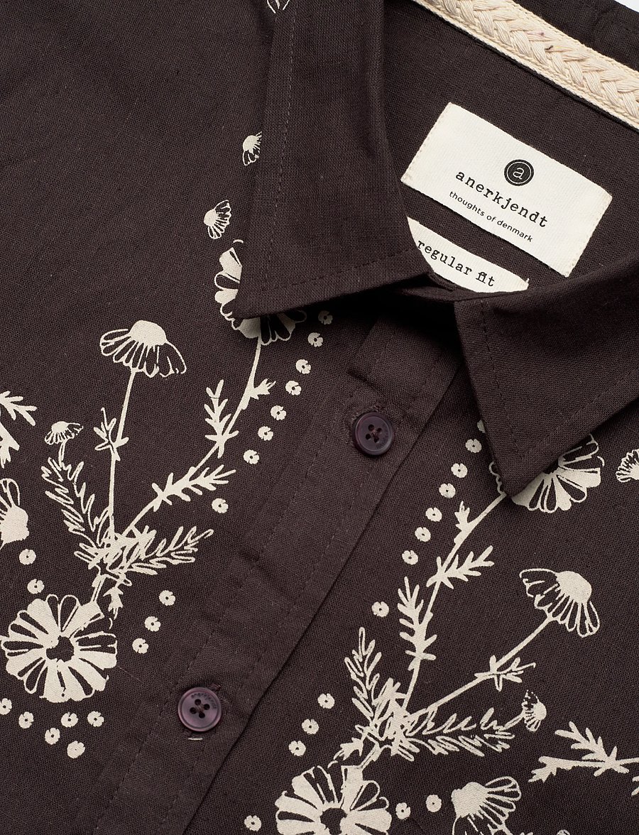 Anerkjendt - THEO FLOWER PRINT S/S SHIRT - kortærmede skjorter - chocolate brown - 3