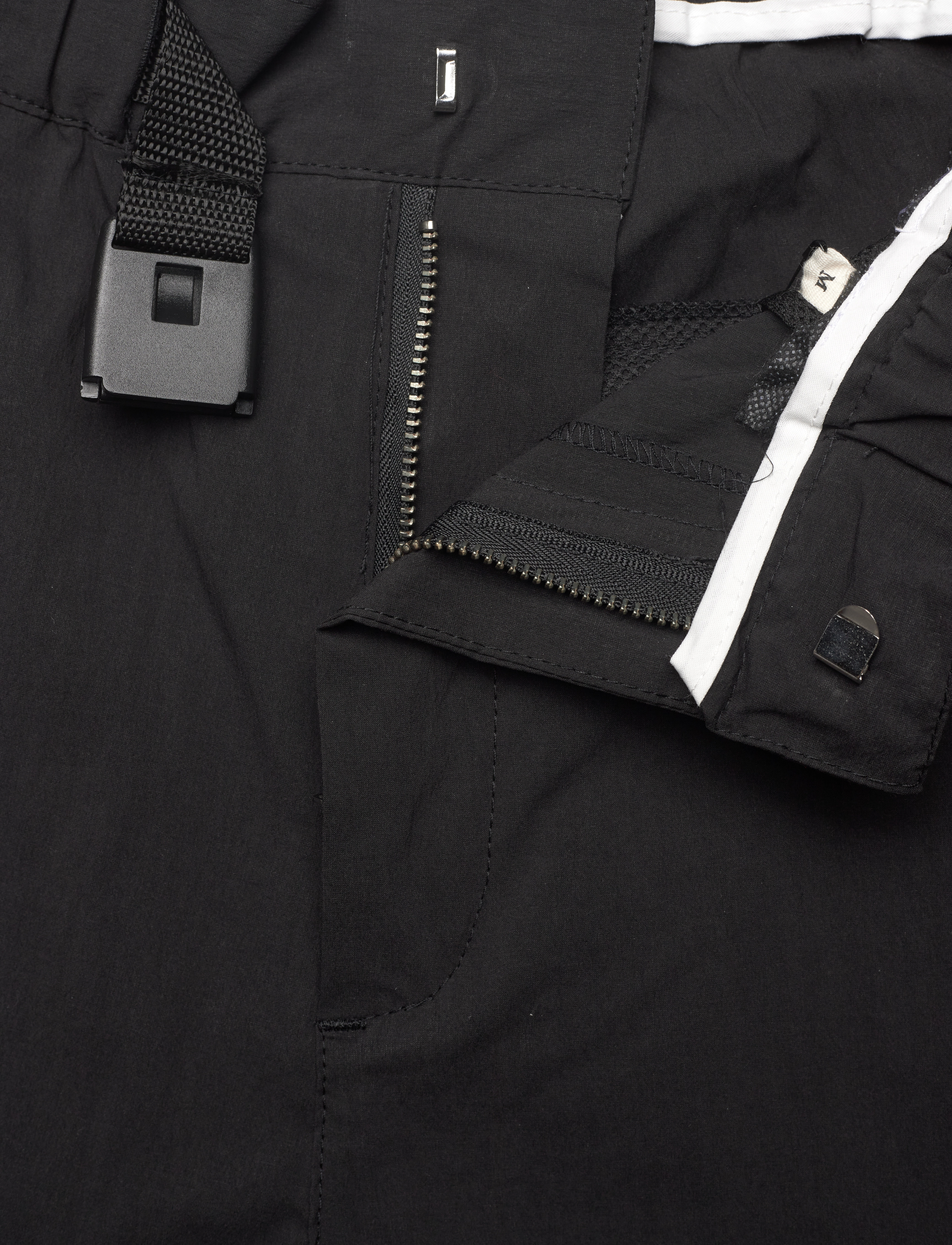 Anerkjendt - AKJAN TEC GROSGRAIN BELT SHORTS - cargo shorts - caviar - 3
