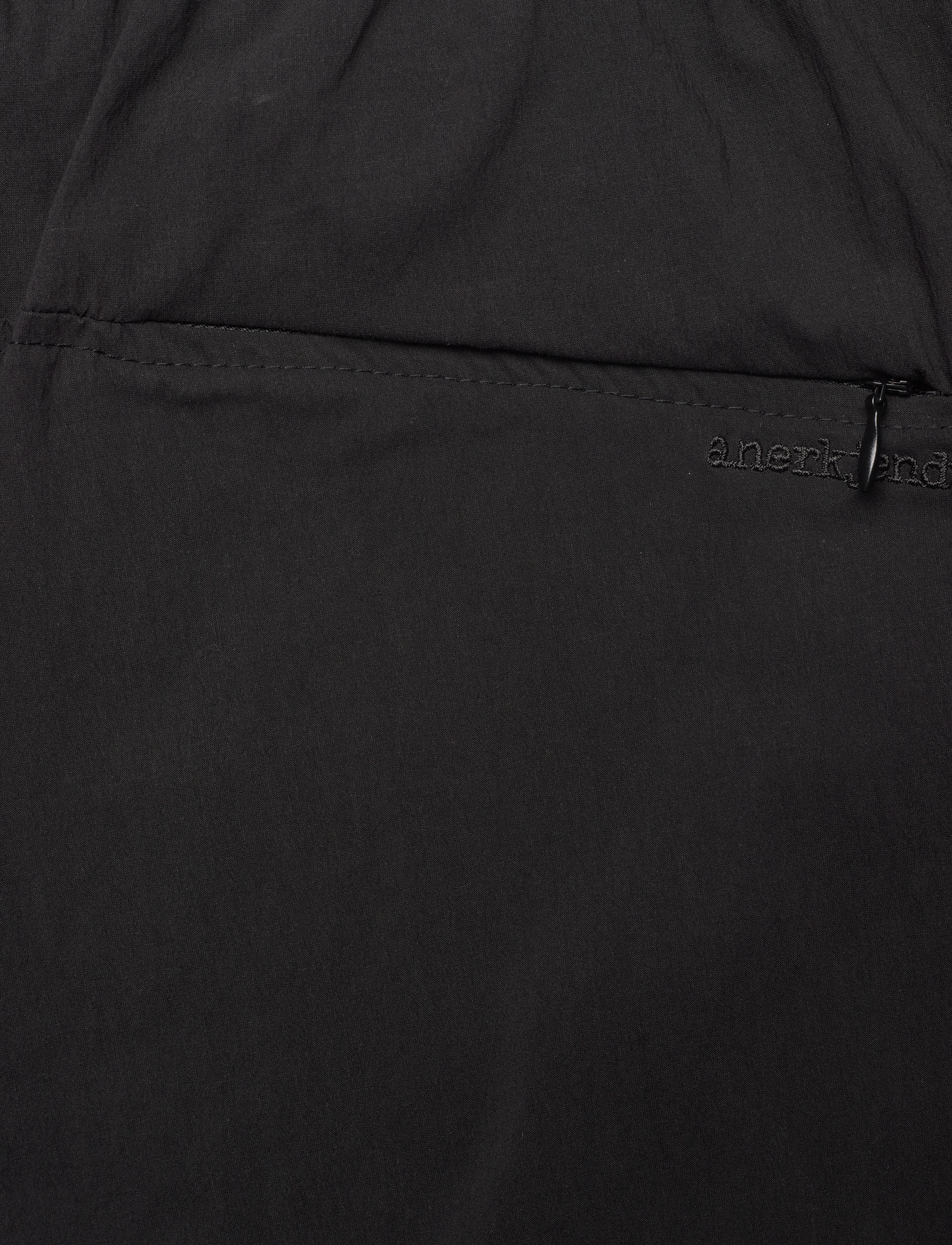 Anerkjendt - AKJAN TEC GROSGRAIN BELT SHORTS - cargo shorts - caviar - 4