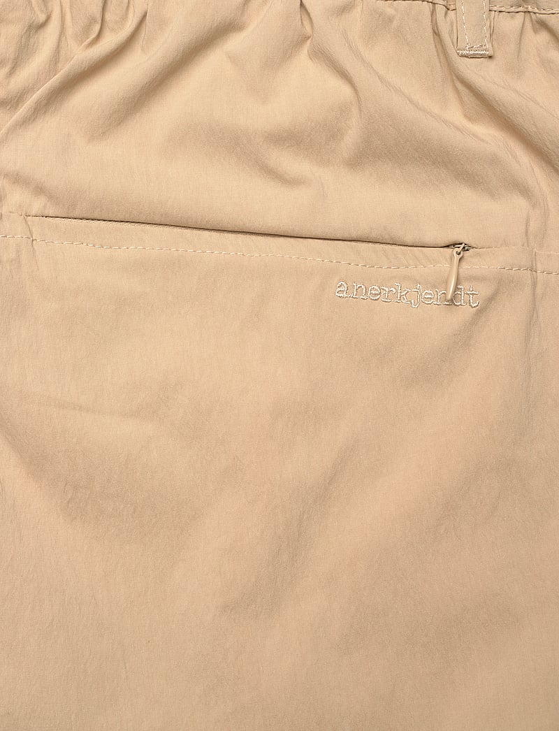 Anerkjendt - AKJAN TEC GROSGRAIN BELT SHORTS - cargo shorts - incense - 4