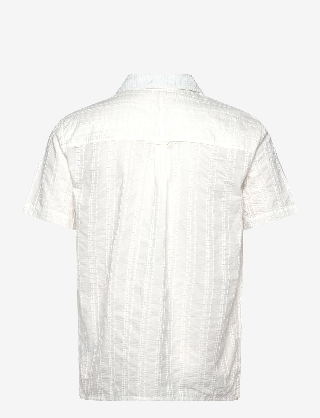 Anerkjendt - AKLEON EMB S/S SHIRT - kortärmade skjortor - tofu - 1