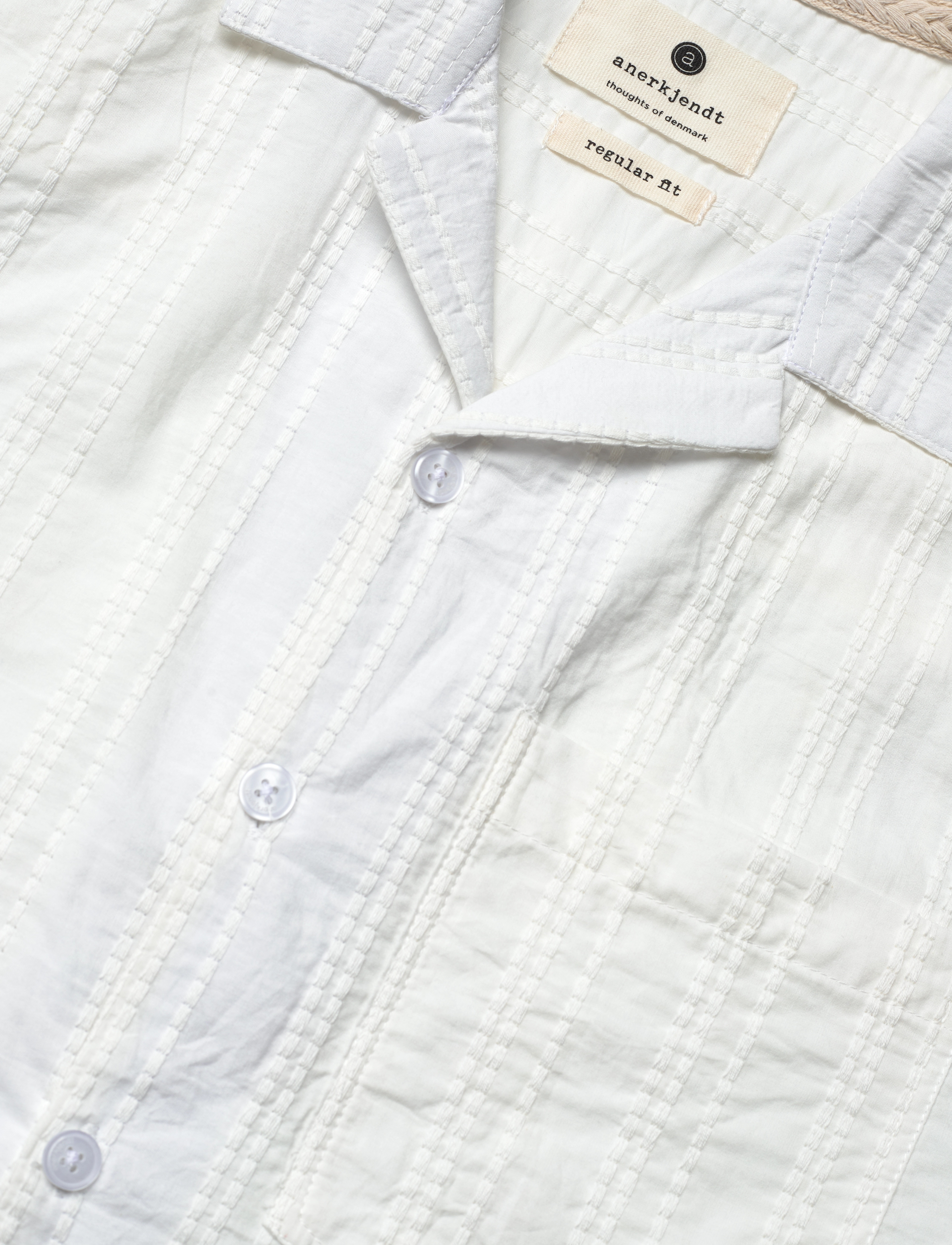 Anerkjendt - AKLEON EMB S/S SHIRT - krekli ar īsām piedurknēm - tofu - 3