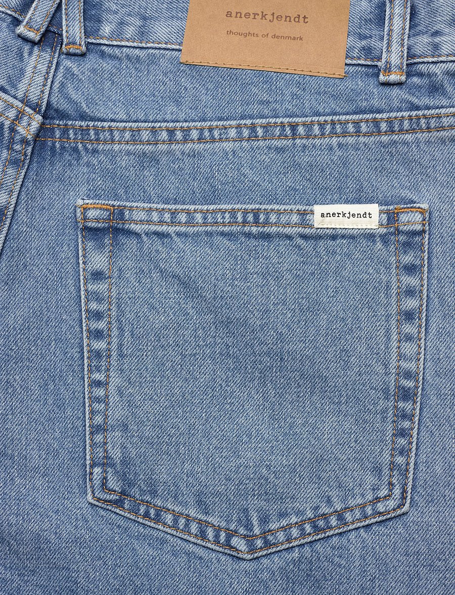 Anerkjendt - AKJAN DENIM SHORTS - short en jean - medium blue denim - 4