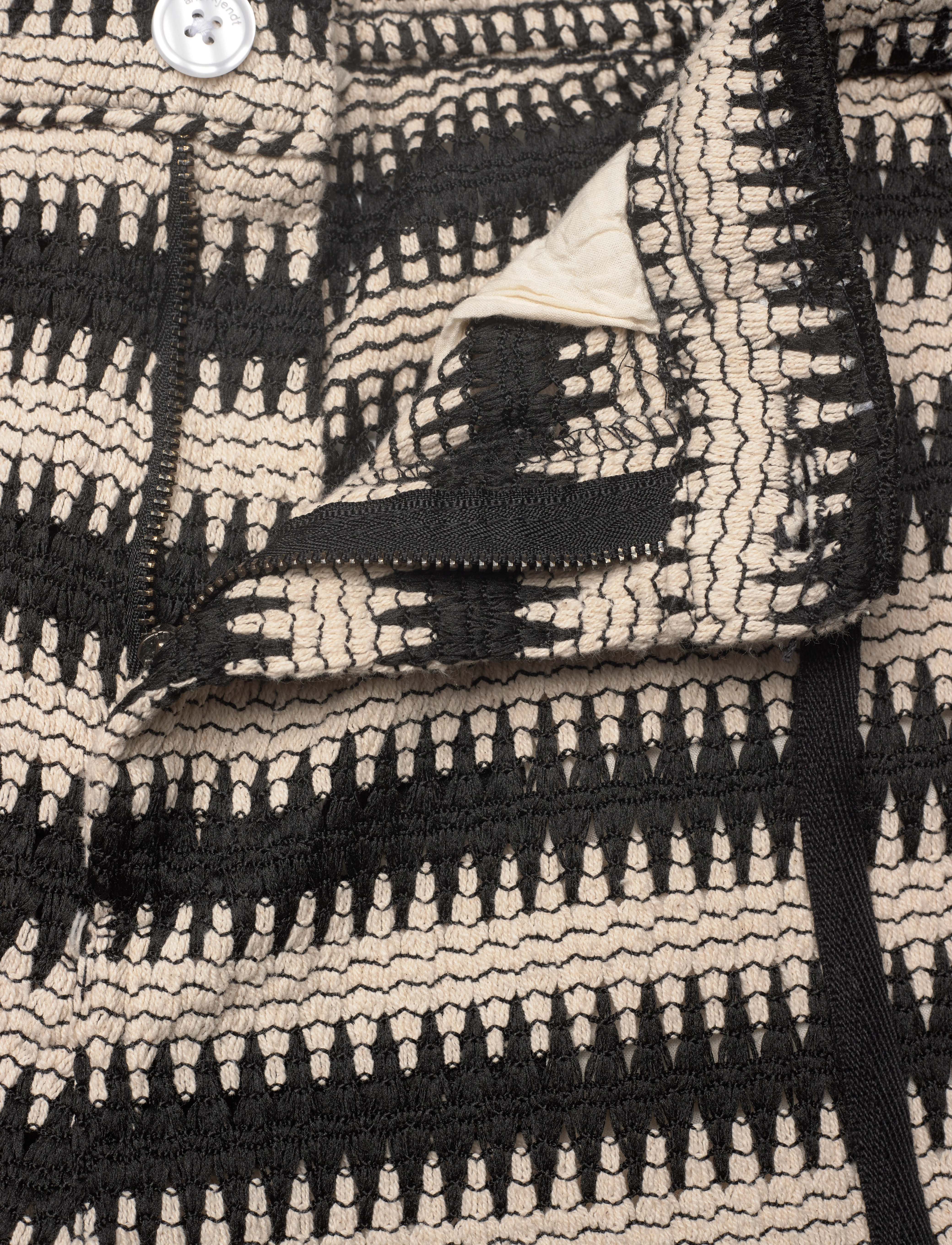 Anerkjendt - AKJAN STRUC STRIPE SHORTS - casual shorts - tofu - 3