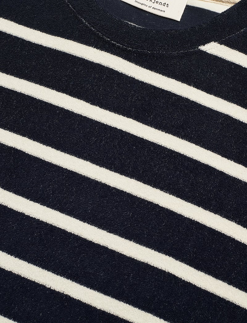 Anerkjendt - AKKIKKI FROTTE STRIPE TEE - kortærmede t-shirts - sky captain - 2