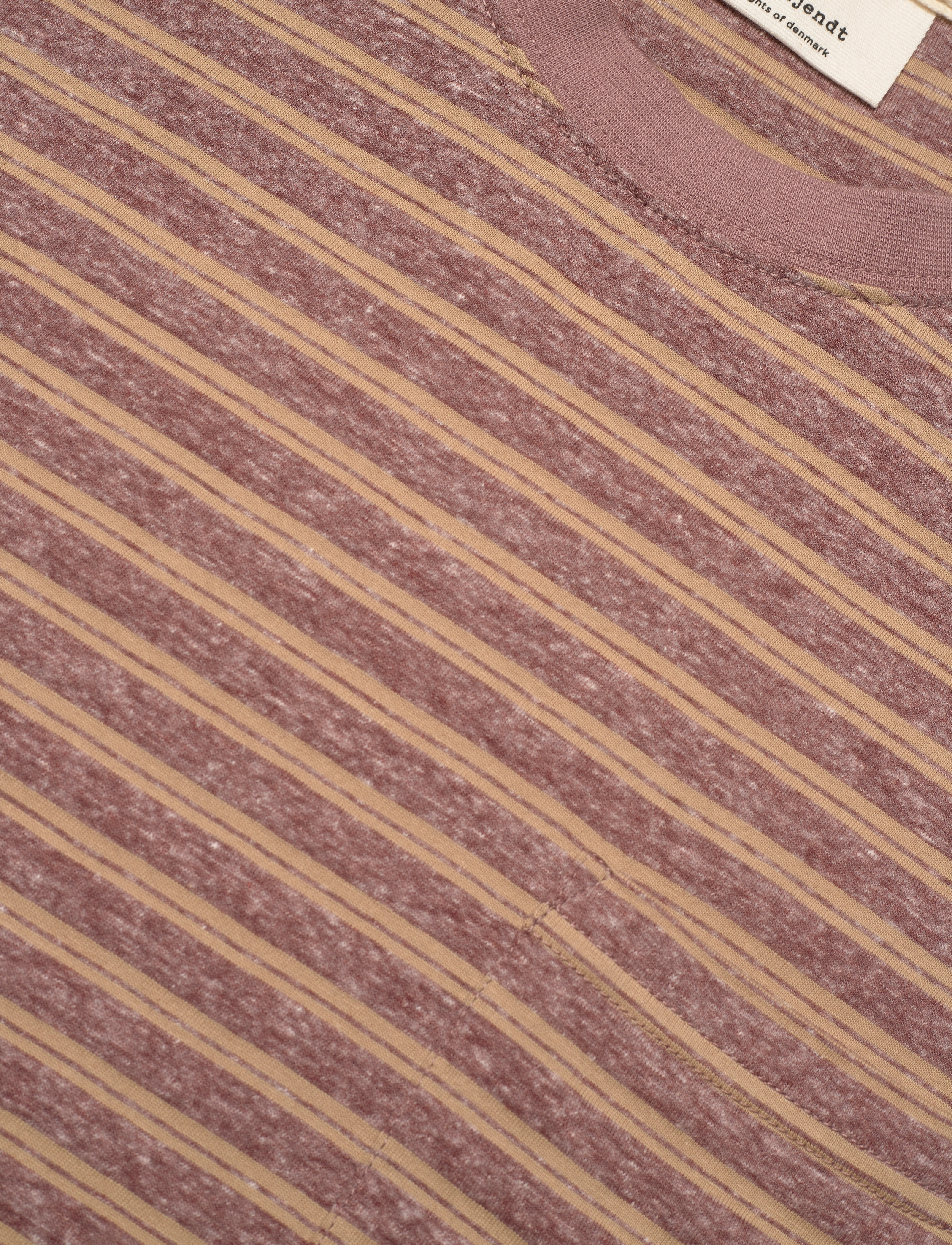 Anerkjendt - AKKIKKI COT/LINEN STRIPE TEE - auburn - 2