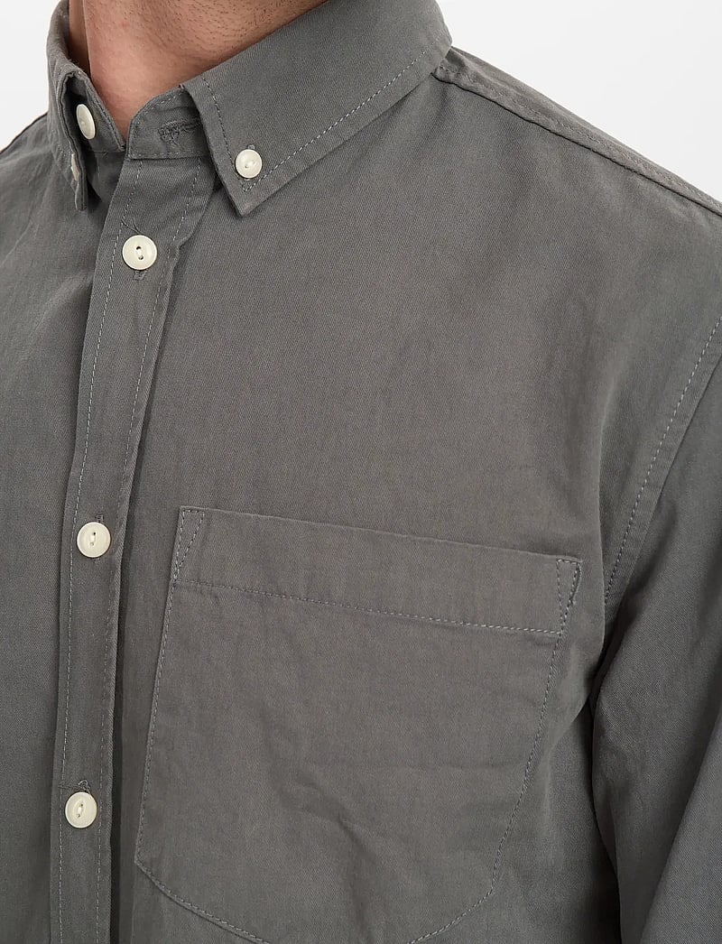 Anerkjendt - AKTHESHIRT L/S TWILL SHIRT - casual skjorter - granite gray - 5