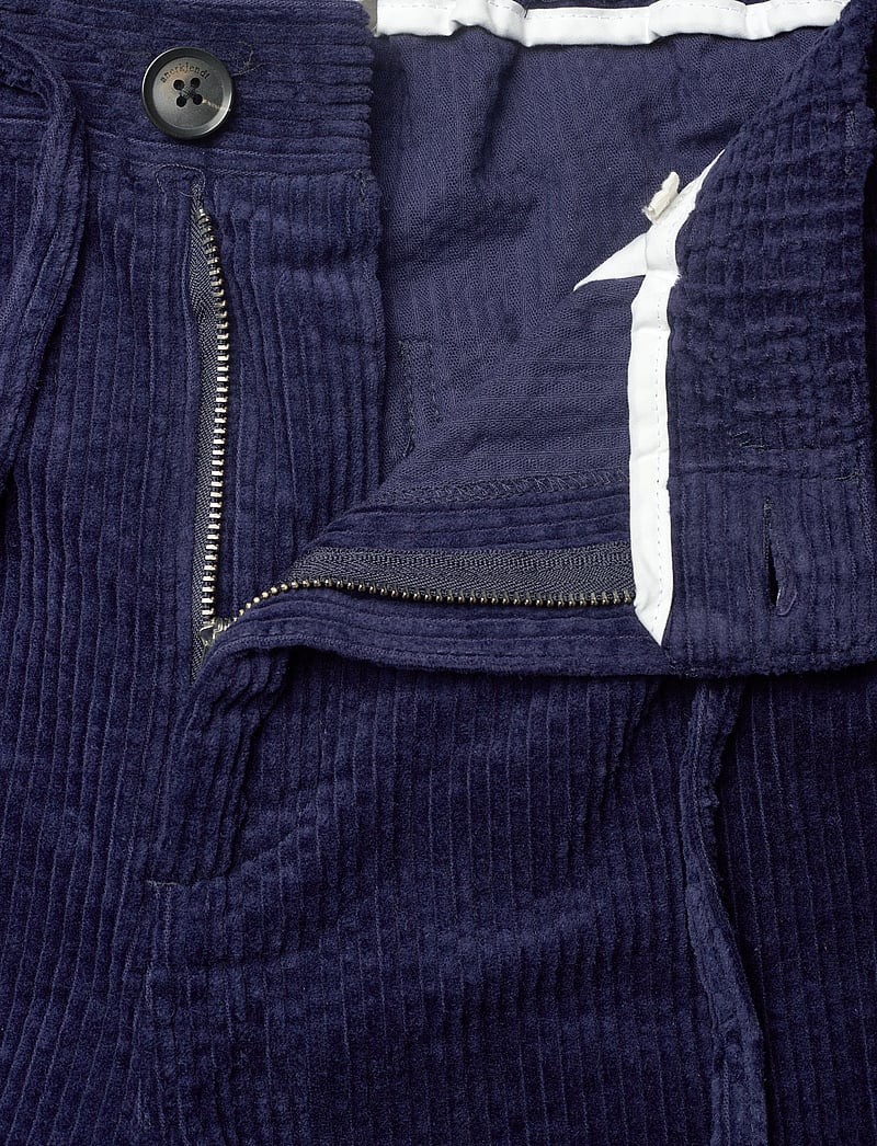 Anerkjendt - AKJAN CORDUROY SHORTS. - cargo shorts - sky captain - 3