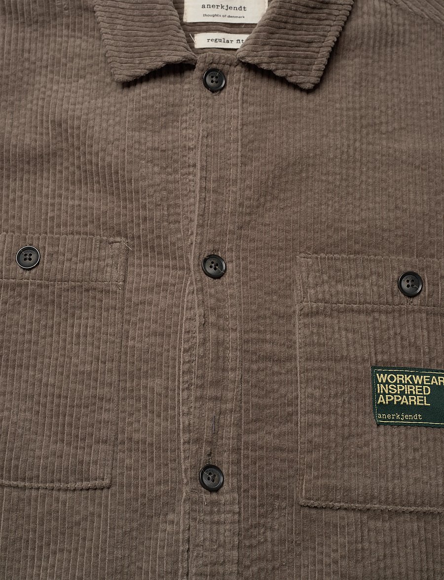 Anerkjendt - AKTHEO CORDUROY S/S SHIRT - chemises à manches courtes - deep lichen green - 2