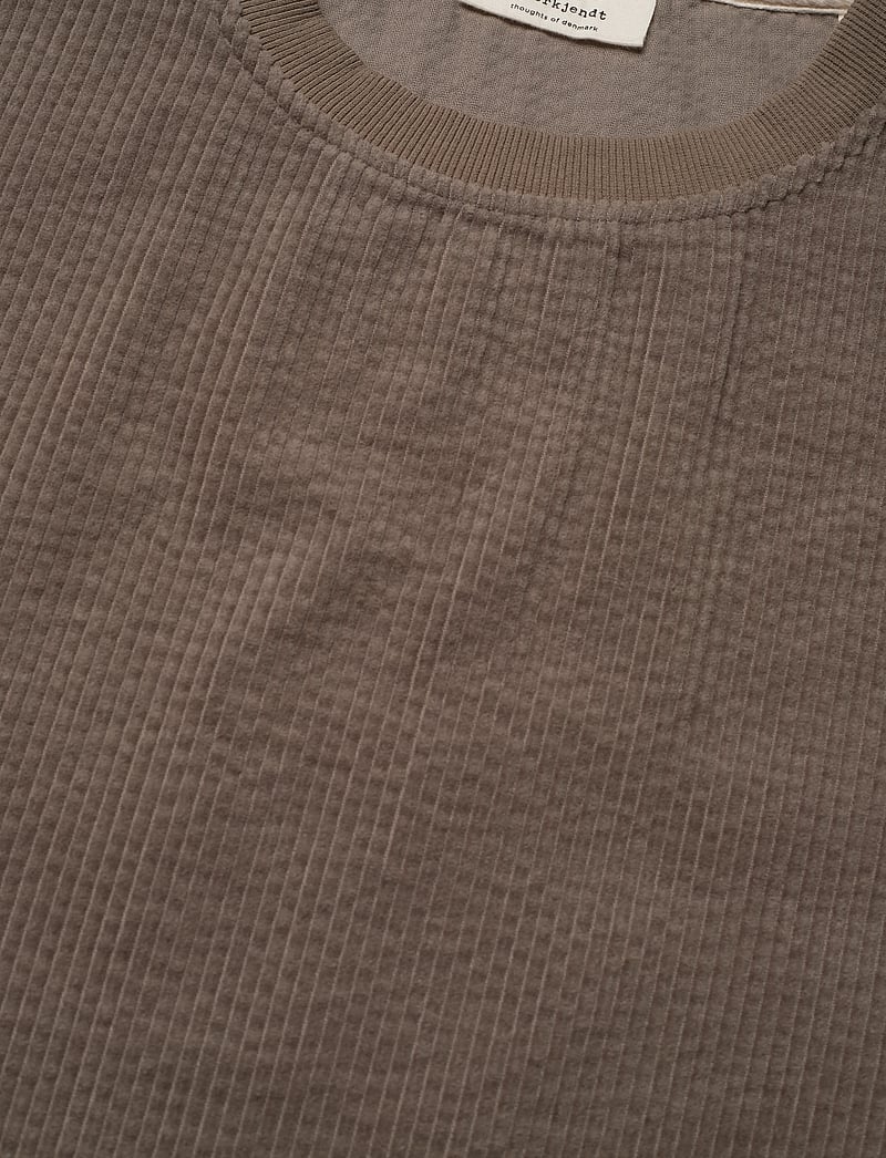 Anerkjendt - AKVILLADS CORDUROY S/S TEE - t-shirts - deep lichen green - 2