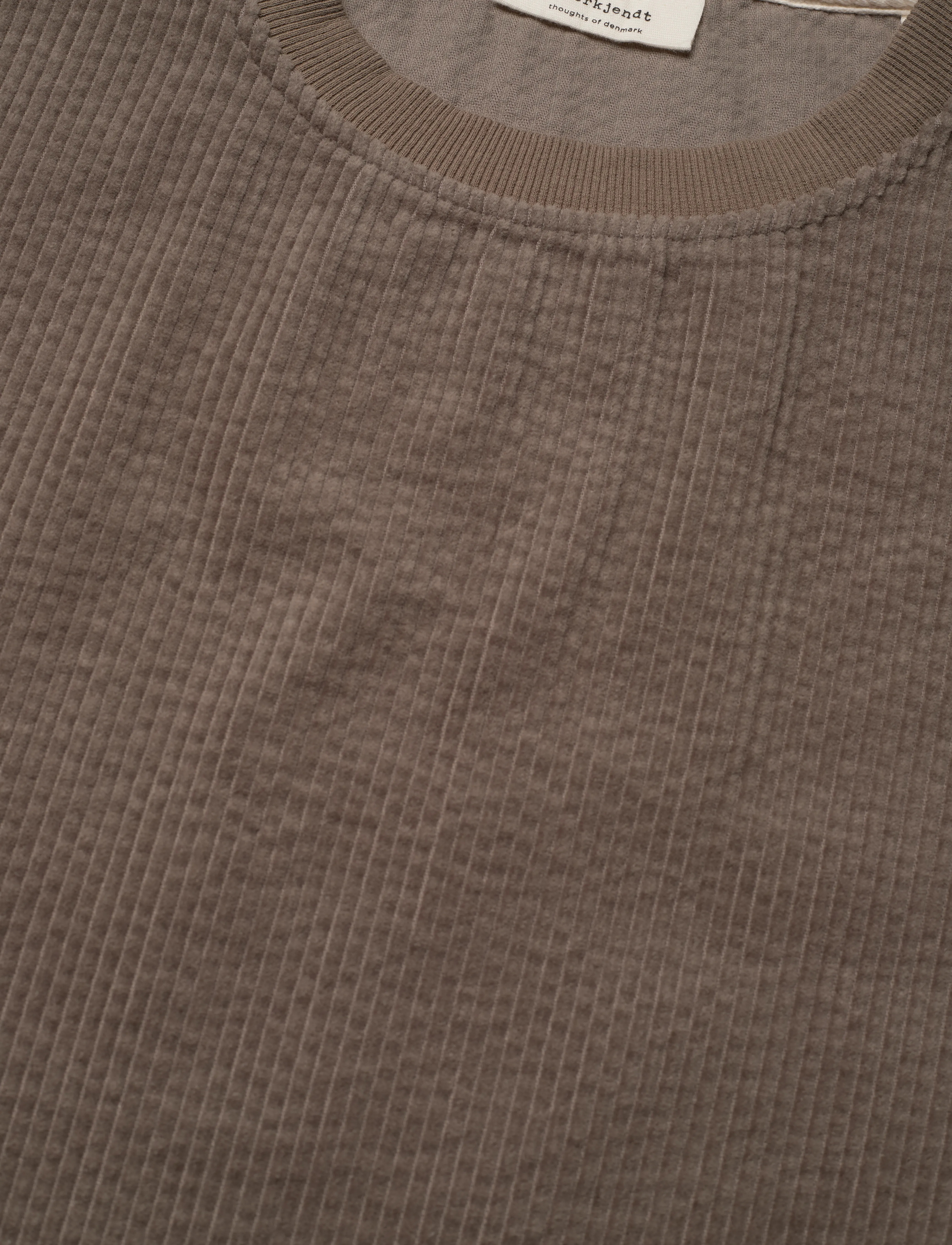 Anerkjendt - AKVILLADS CORDUROY S/S TEE - t-shirts - deep lichen green - 2