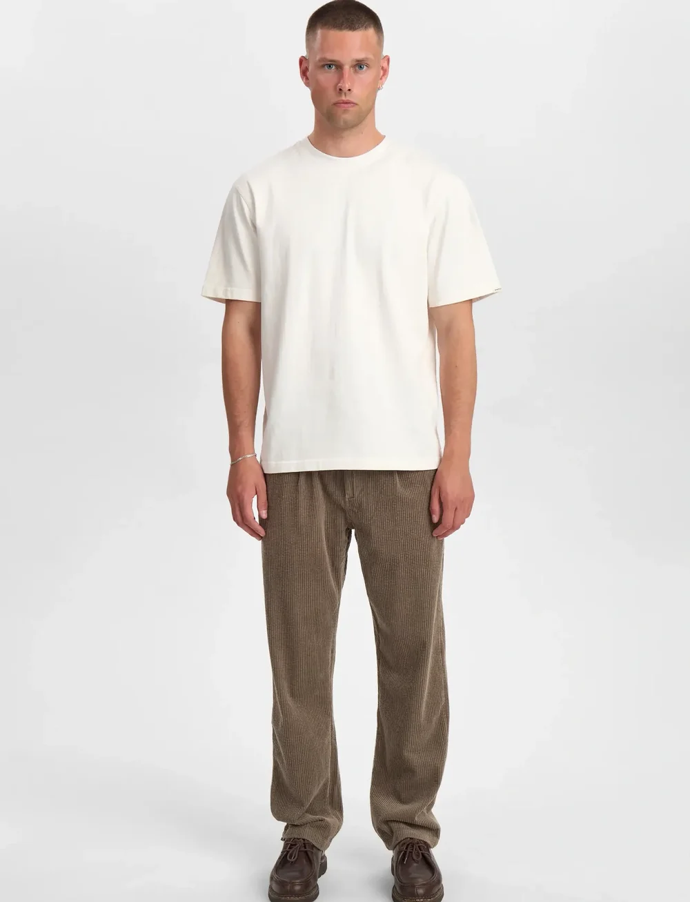 Anerkjendt - AKJAN CORD PLEAT PANTS - chinos - deep lichen green - 3