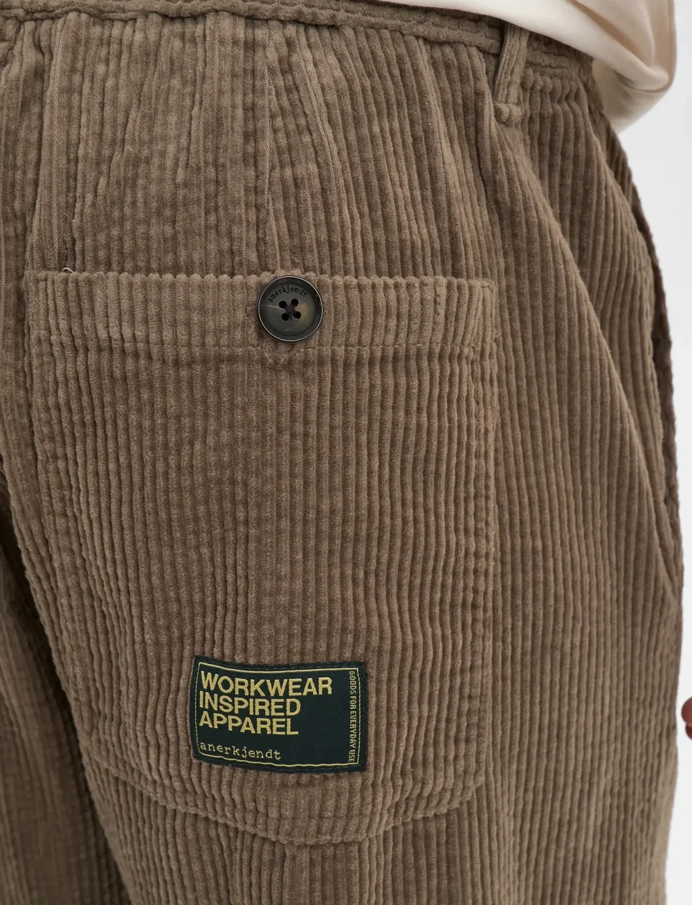 Anerkjendt - AKJAN CORD PLEAT PANTS - chinos - deep lichen green - 5