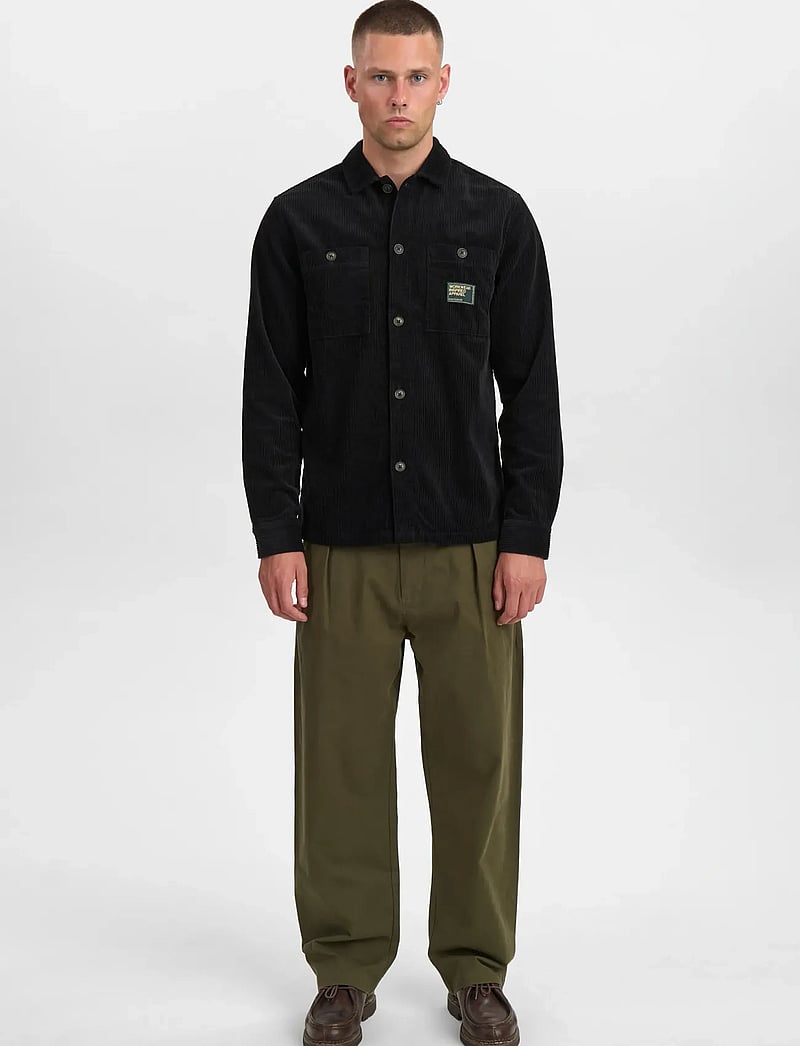Anerkjendt - AKTHEO CORD L/S OVERSHIRT - kollektionen - caviar - 3