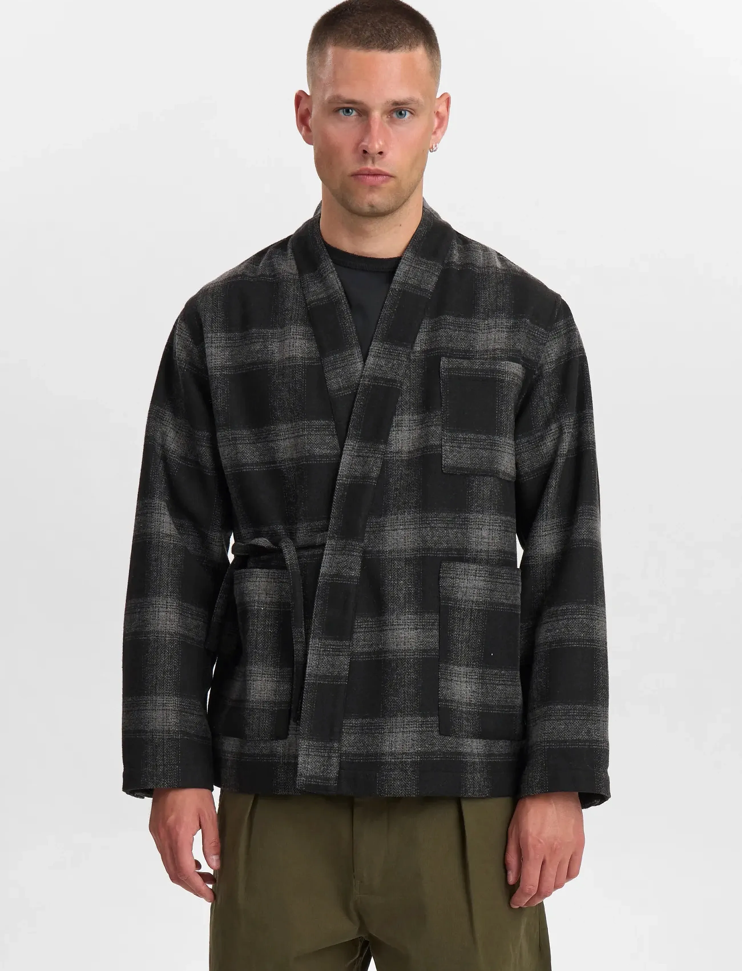 Anerkjendt Akjesper Wool Check Kimono, Mænd, Uldternet Kimono, Sort, Str: L
