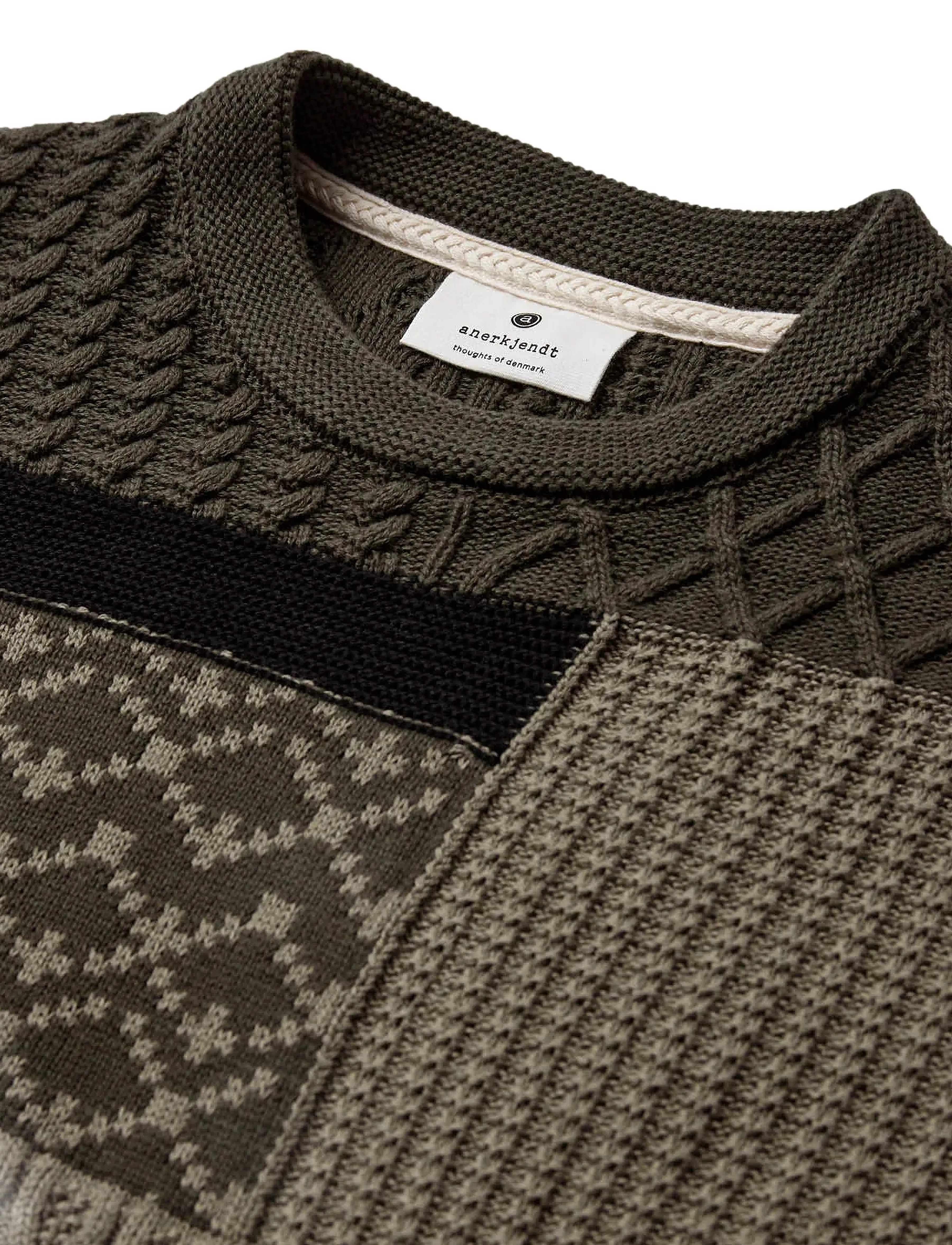 Anerkjendt - AKSUNE PATCHWORK KNIT - rundhalsad - forest night - 2