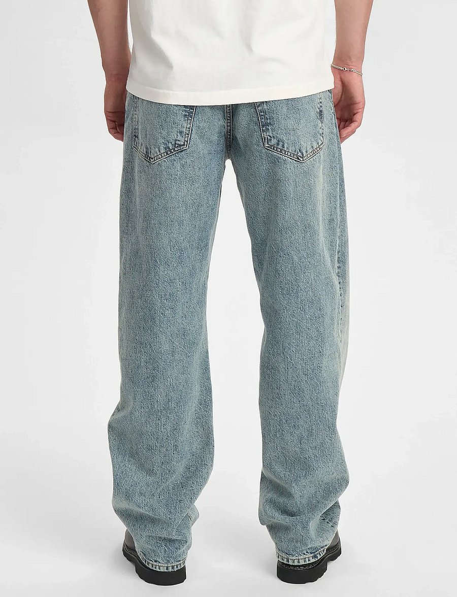 Anerkjendt - AKJONAS JEANS - 8006 MB MARBLE - rúmar gallabuxur - medium blue marble - 4