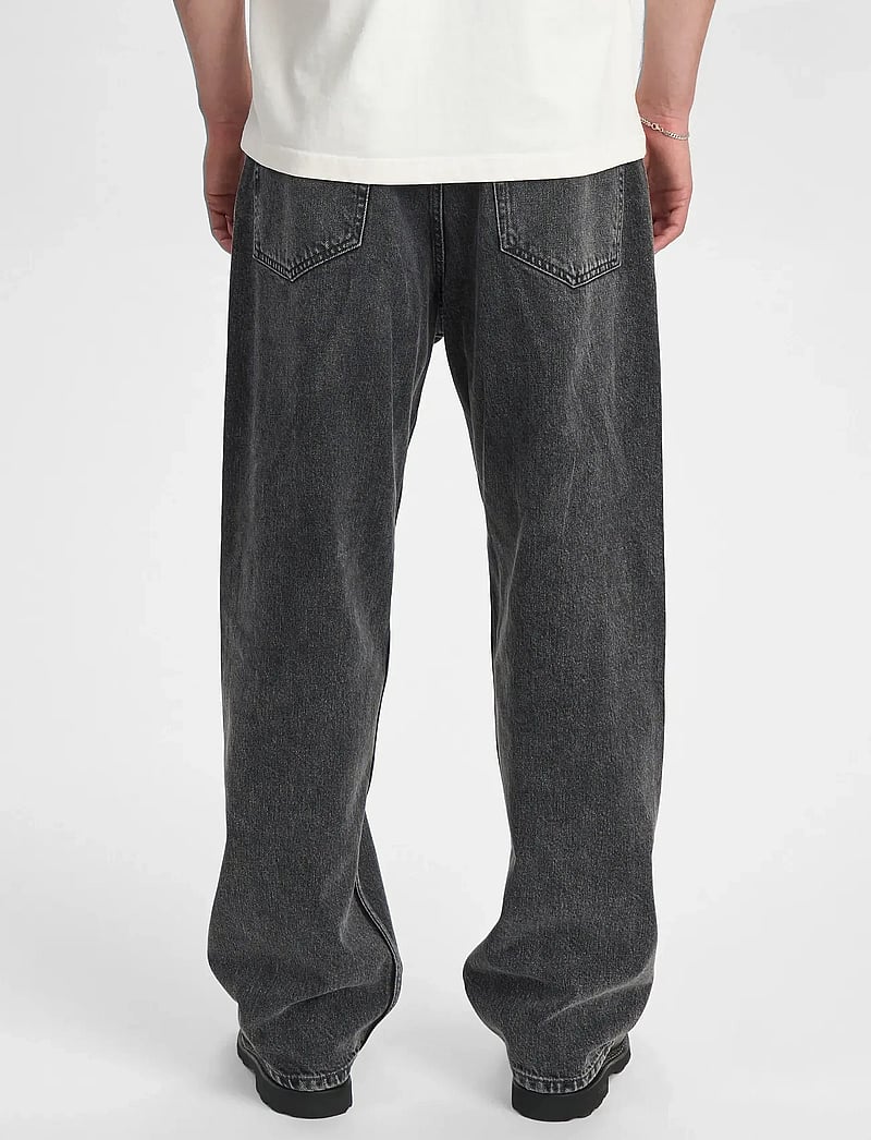 Anerkjendt - AKJAKOB JEANS - 8003 LIGHT GREY ASH - loose jeans - light grey ash - 4