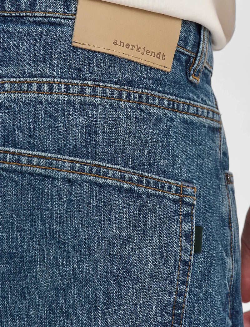 Anerkjendt - AKJAKOB JEANS - 8007 CLASSIC BLUE - loose jeans - classic blue - 5