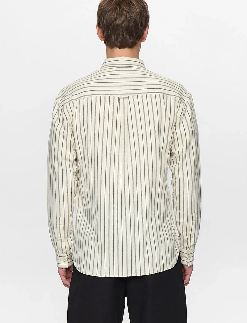 Anerkjendt - AKLASSE STRIPE L/S SHIRT - randiga skjortor - tofu - 4