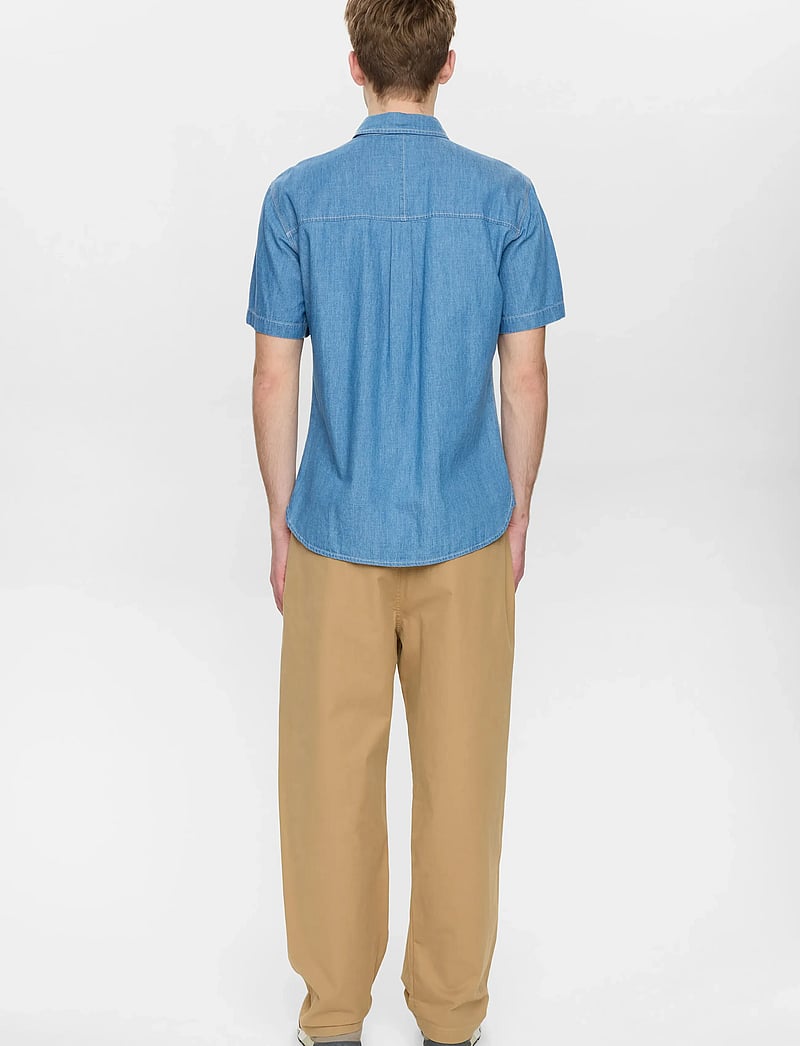 Anerkjendt - AKTHESHIRT CHAMBRAY SS SHIRT - denimskjorter - medium blue denim - 5