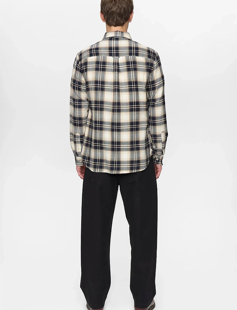 Anerkjendt - AKLEIF VISCOSE CHECK LS SHIRT - hemden mit muster - sky captain - 5