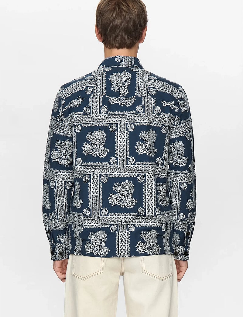 Anerkjendt - AKOSCAR FLOWER OVERSHIRT - mønstrede skjorter - sky captain - 3
