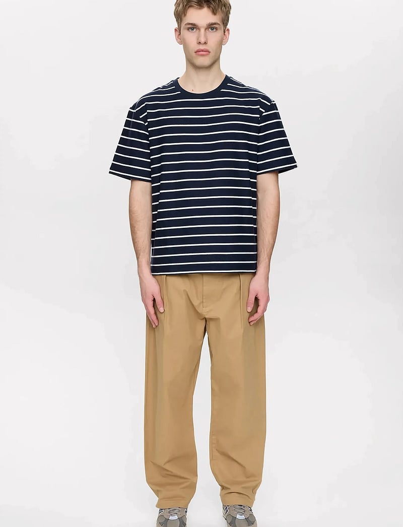 Anerkjendt - AKVILLADS STRUCTURE STRIPE SS TEE - kortärmade t-shirts - sky captain - 0