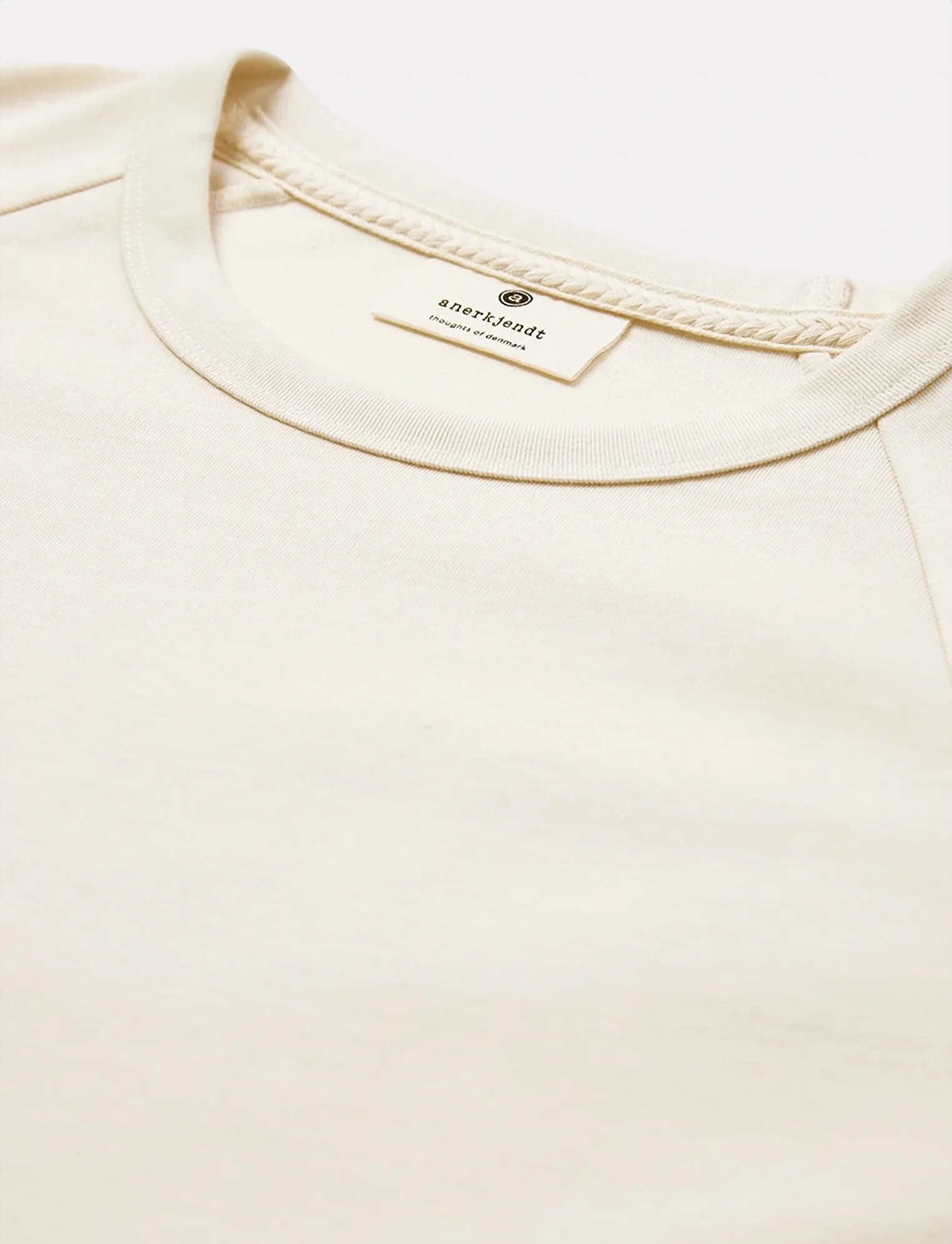 Anerkjendt - AKVILLADS UNDYED SS TEE - kortærmede t-shirts - tofu - 2