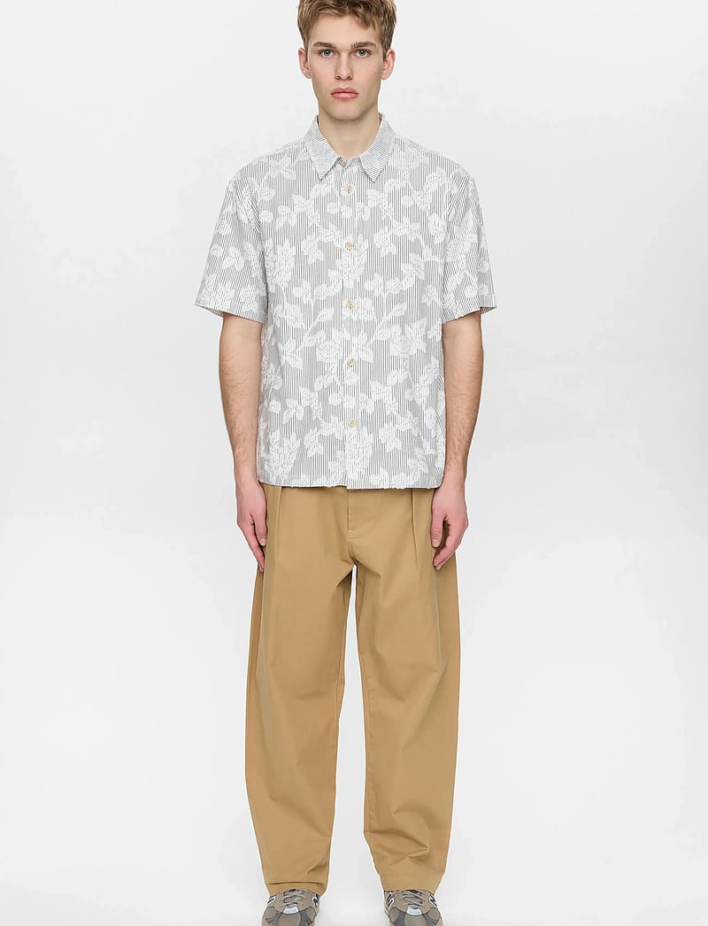 Anerkjendt - AKOTTO JACQ SS SHIRT - kortærmede skjorter - caviar - 3