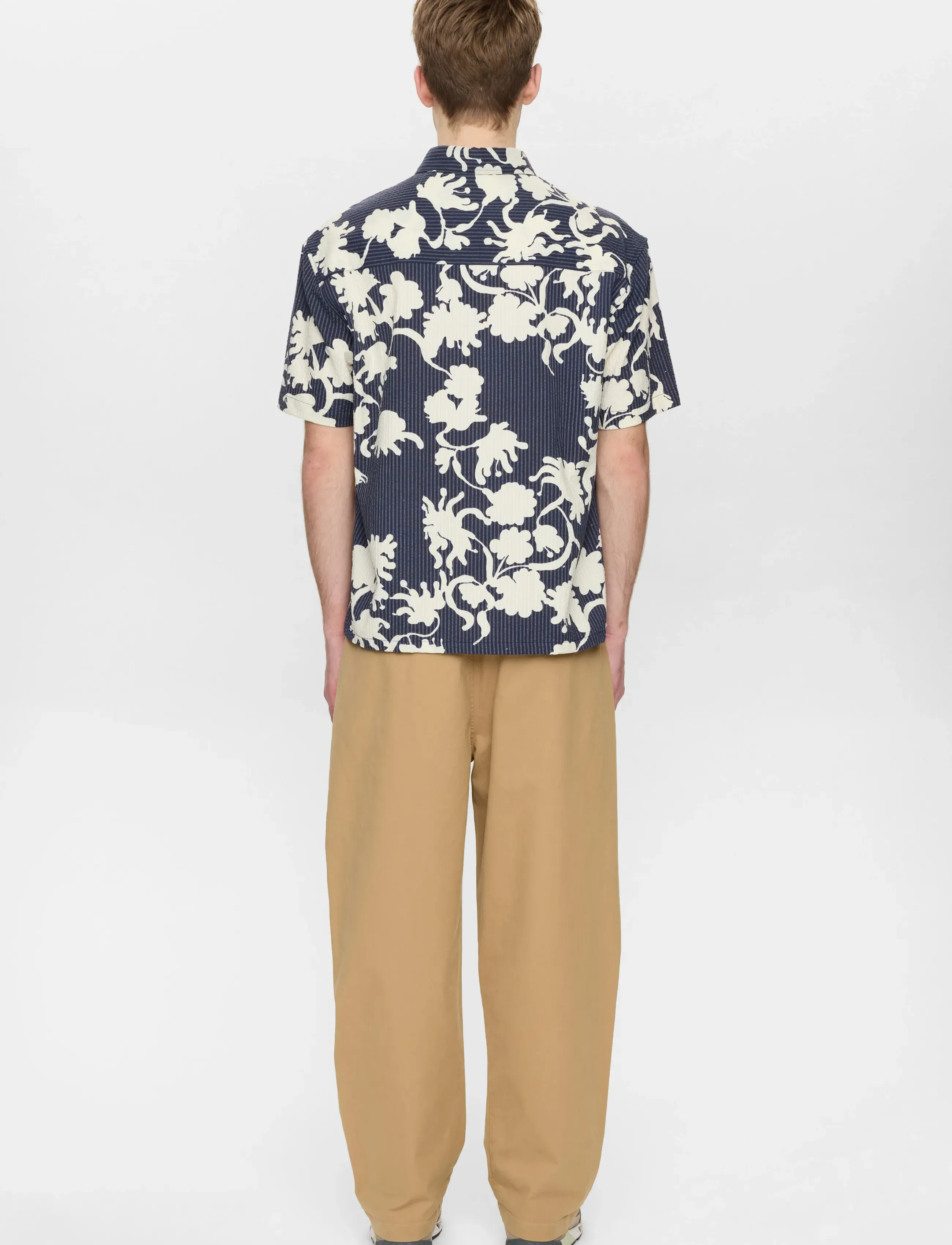 Anerkjendt - AKOTTO AOP SS SHIRT - mønstrede skjorter - sky captain - 5