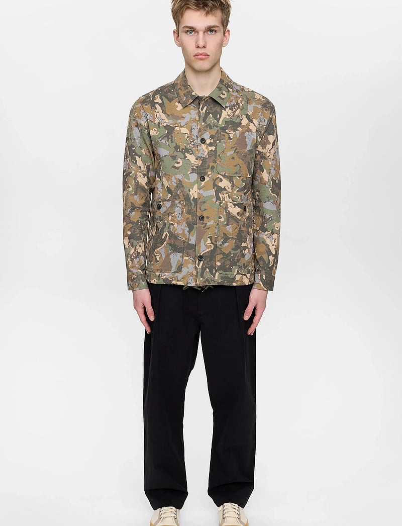 Anerkjendt - AKODIN CAMO TEC OVERSHIRT - forårsjakker - forest night - 3
