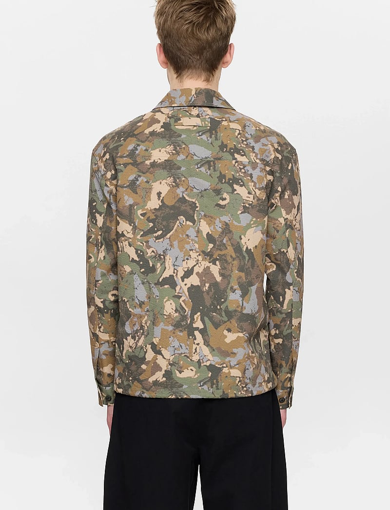 Anerkjendt - AKODIN CAMO TEC OVERSHIRT - forårsjakker - forest night - 4