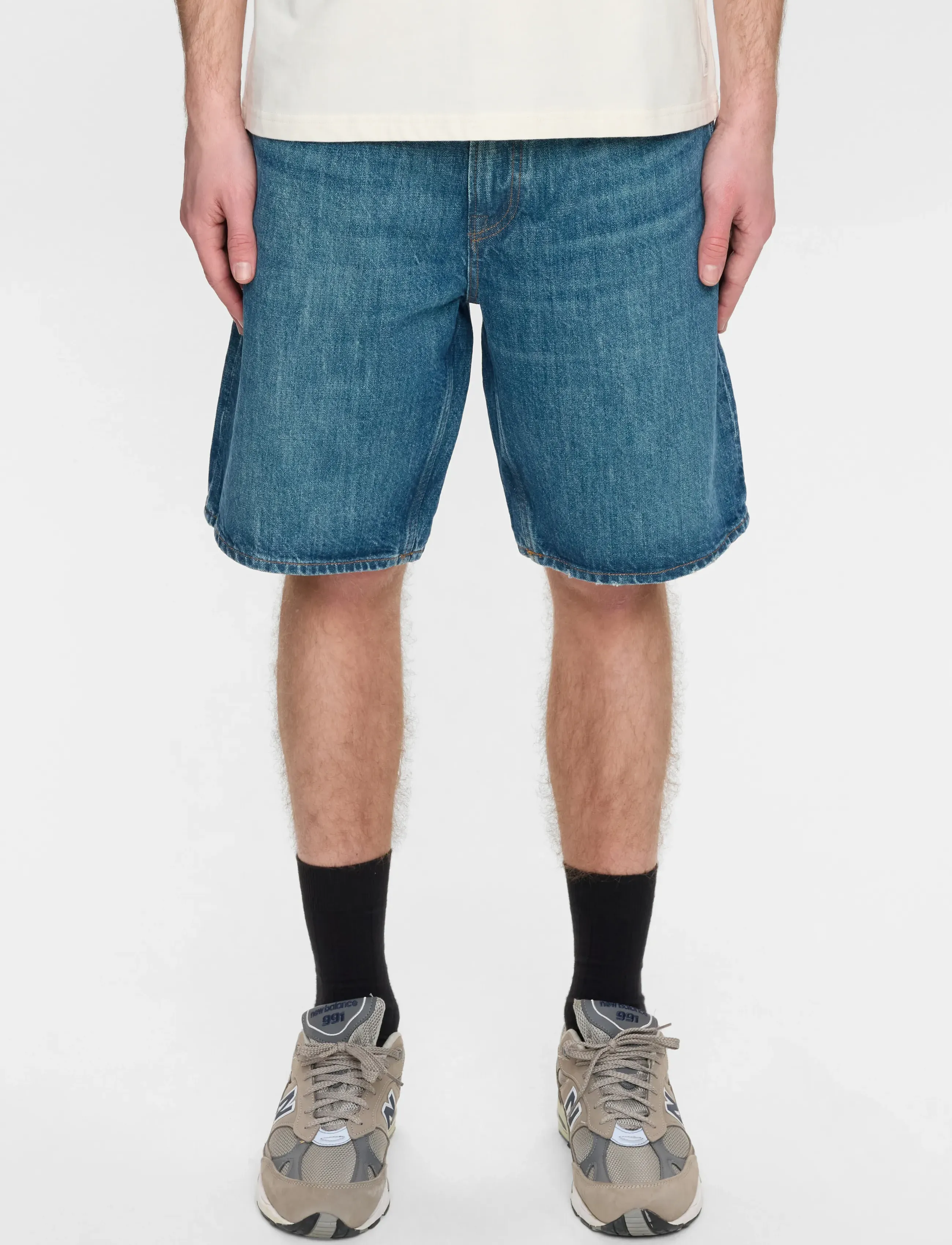 Anerkjendt - AKJONAS SHORTS - 8011 D.B OCEAN - casual shorts - dark blue ocean - 3