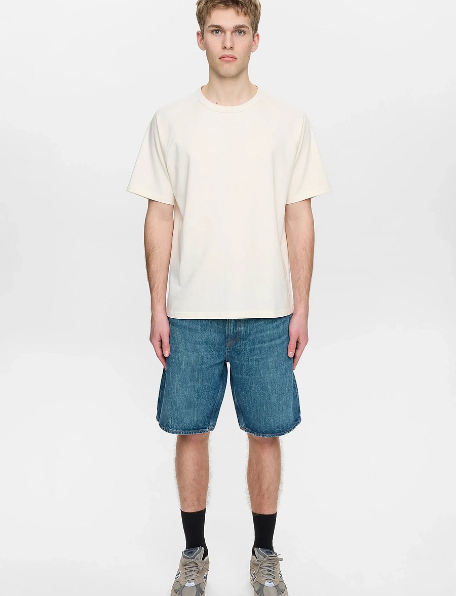 Anerkjendt - AKJONAS SHORTS - 8011 D.B OCEAN - casual shorts - dark blue ocean - 4