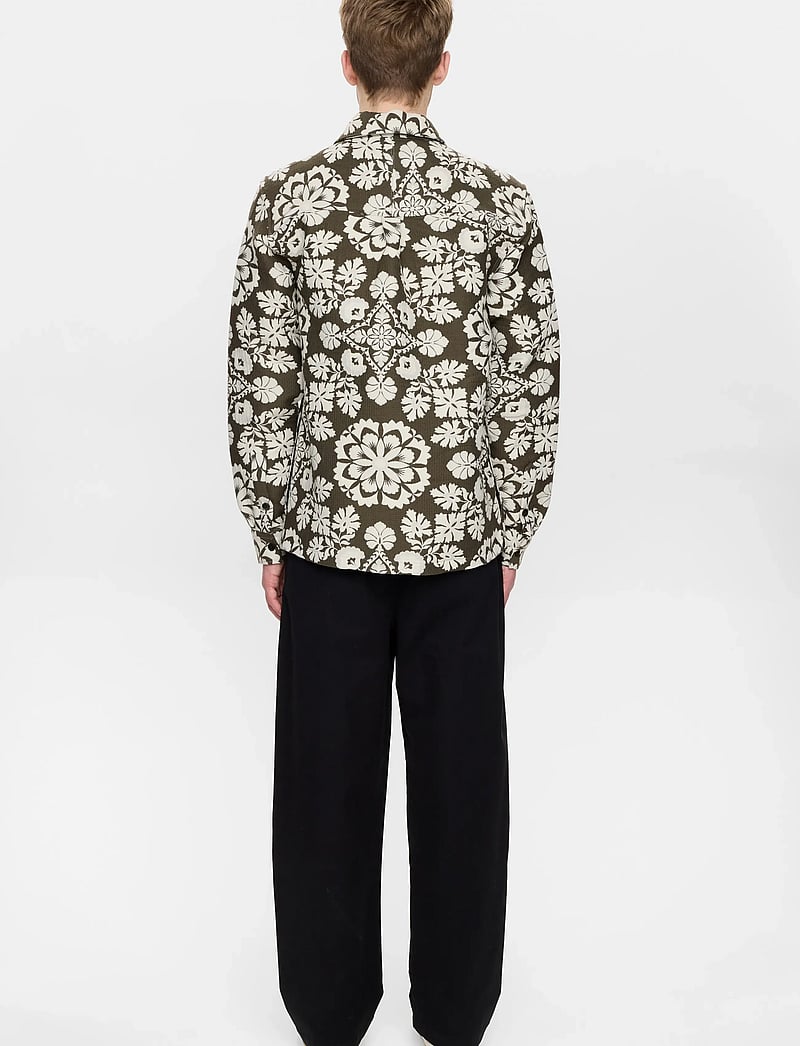 Anerkjendt - AKOSCAR FLOWER JACQ OVERSHIRT - kollektioner - forest night - 5