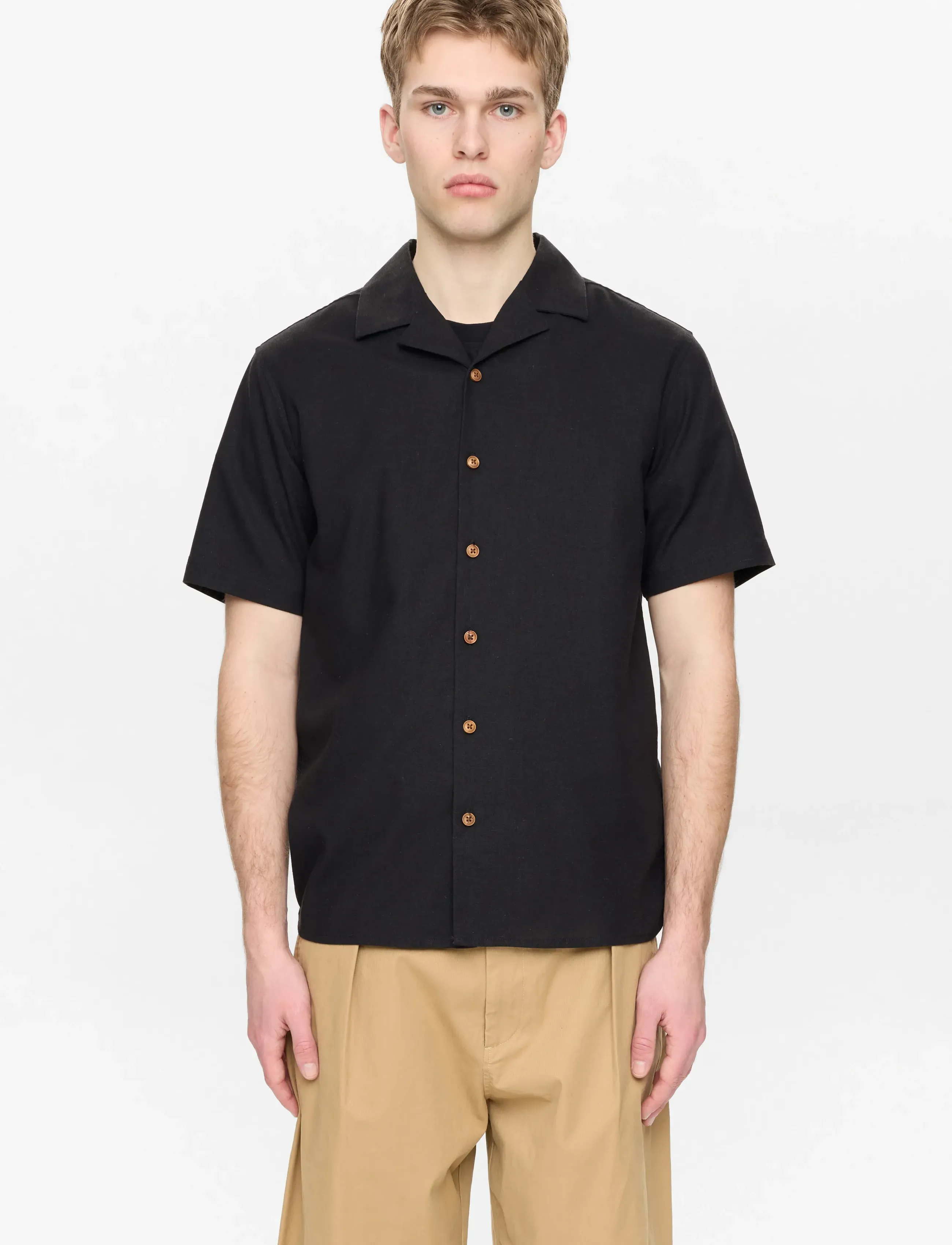 Anerkjendt - AKLEO COT/LINEN/VIS S/S SHIRT - kortærmede skjorter - caviar - 3
