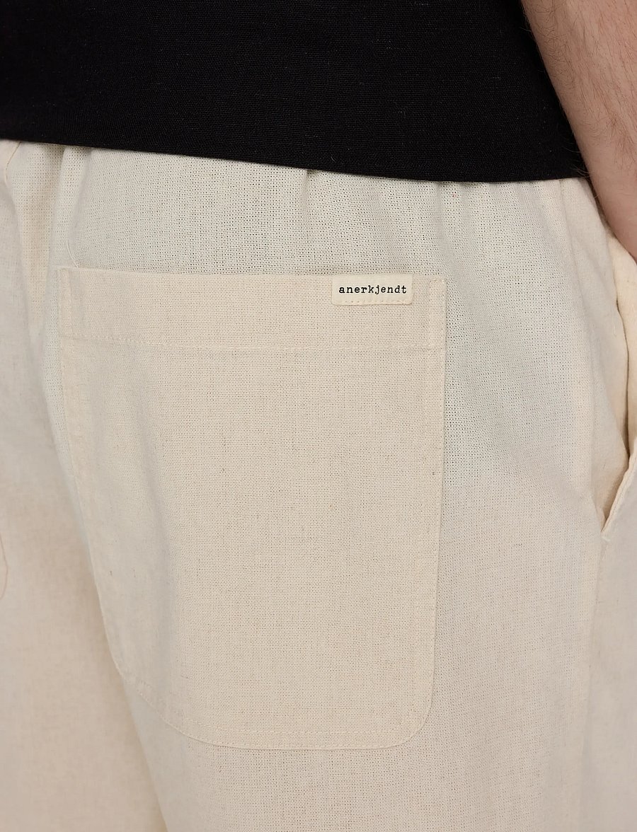 Anerkjendt - AKJAMES COT/LINEN/VIS ELA SHORTS - casual shorts - brown rice melange - 0