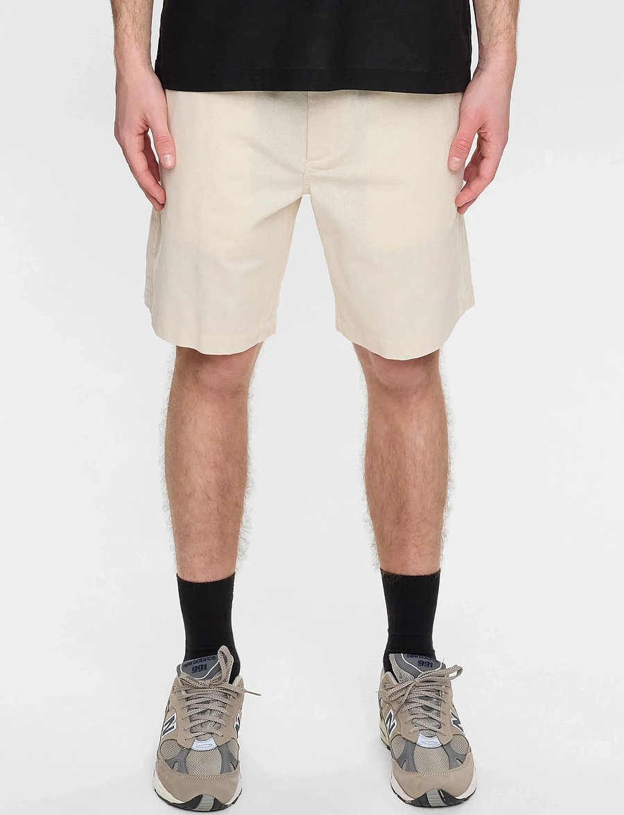 Anerkjendt - AKJAMES COT/LINEN/VIS ELA SHORTS - casual shorts - brown rice melange - 4