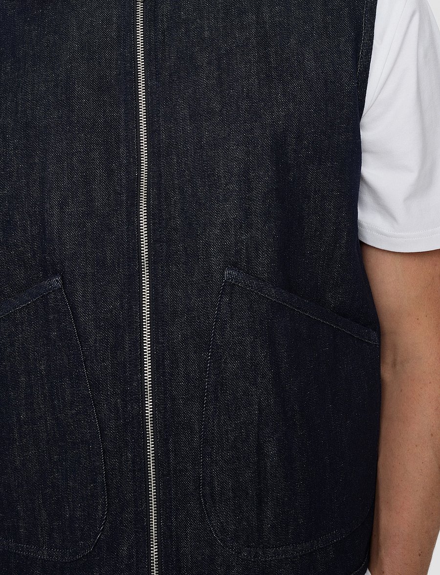 Anerkjendt - AKROBIN DENIM GILET - veste - dark blue denim - 5