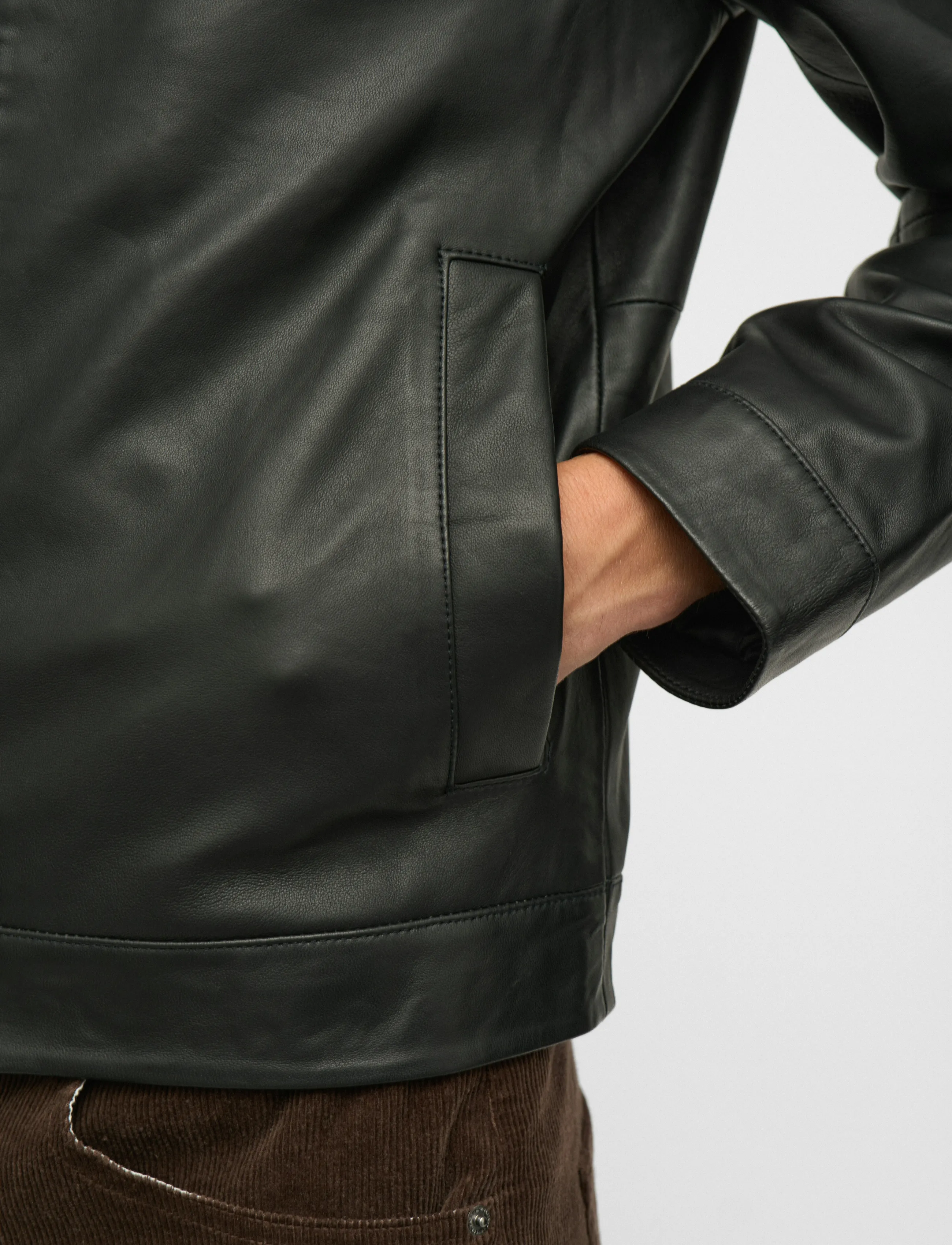 Anerkjendt - AKCARL LEATHER JACKET - sügisjoped - caviar - 5