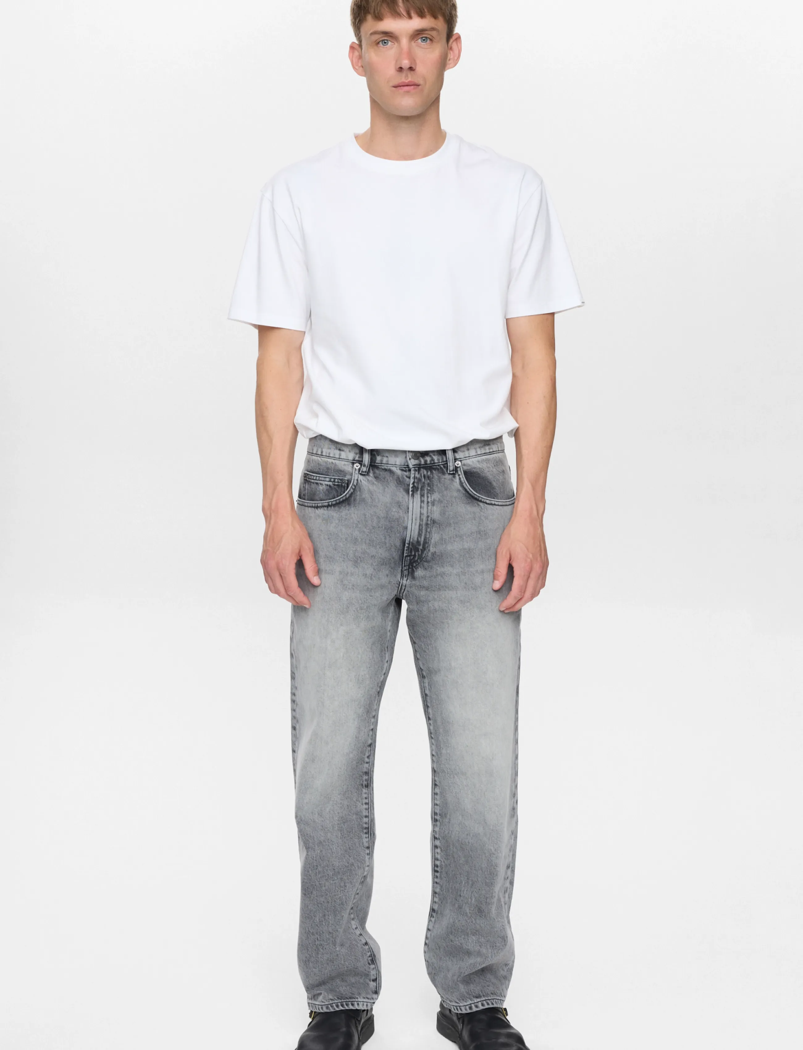 Anerkjendt AKJONAS JEANS - Kitsad teksad - WASHED GREY / grey