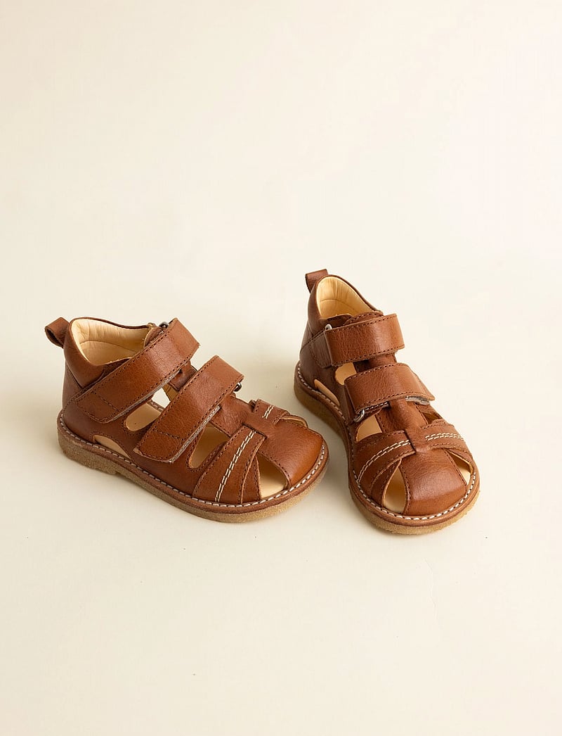ANGULUS - Sandals - flat - closed toe - schuhe - 1545 cognac - 0