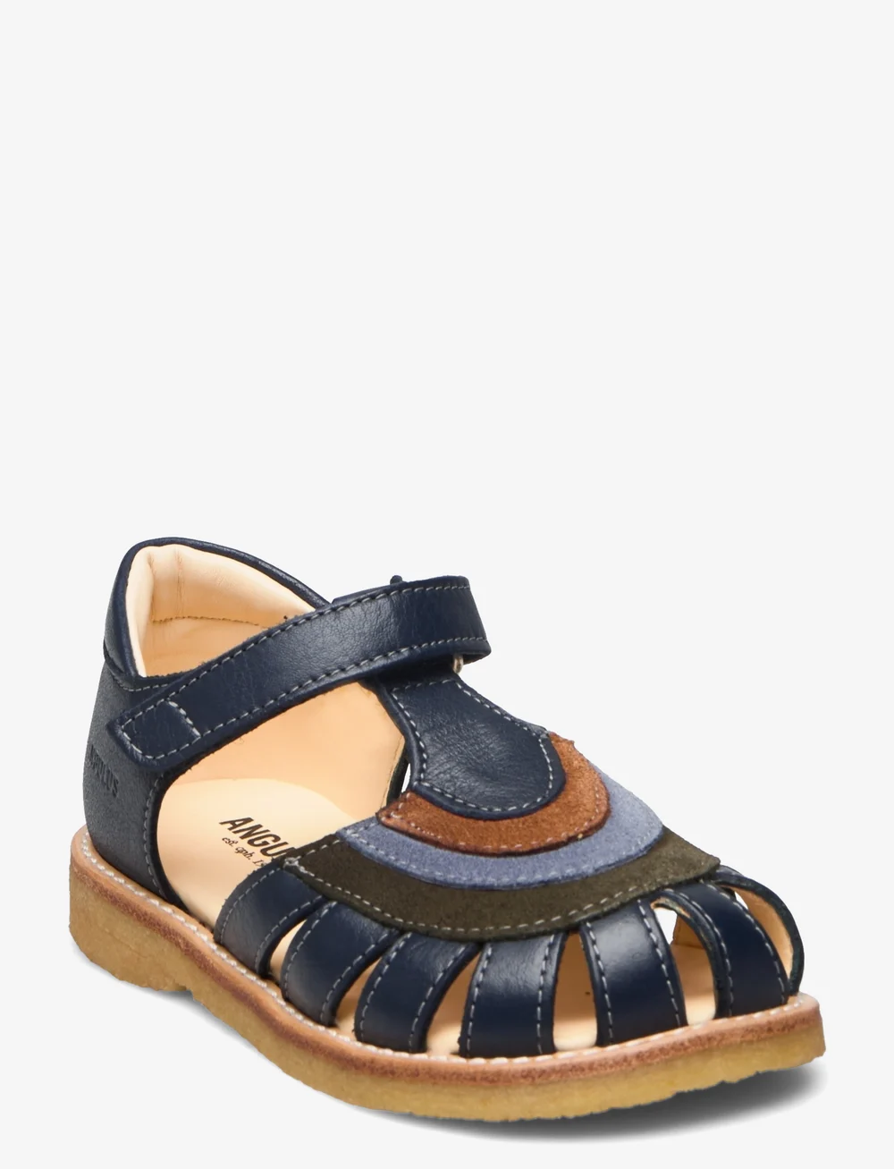 Closed toe 2025 sandals size 5