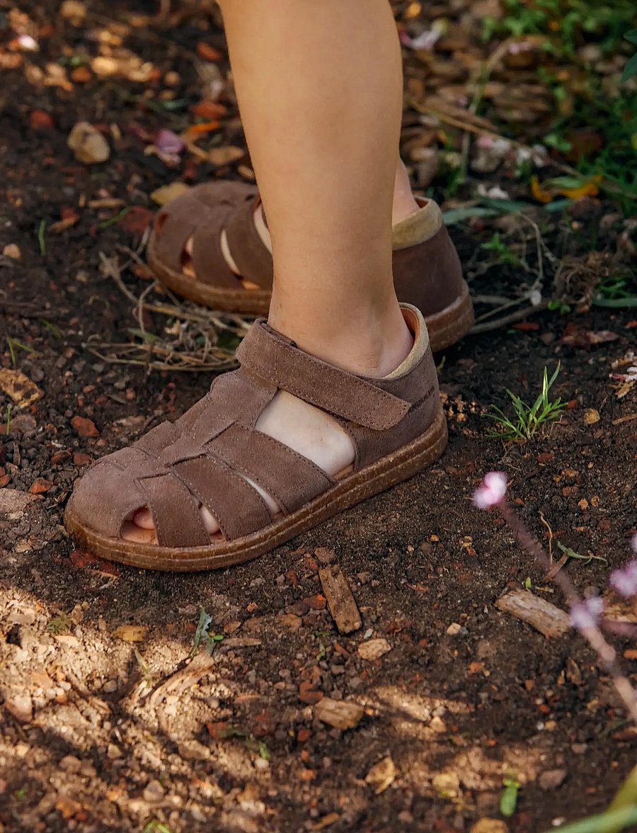 ANGULUS - Sandals - flat - closed toe - schuhe - 1780/2217 dark taupe/sand - 0