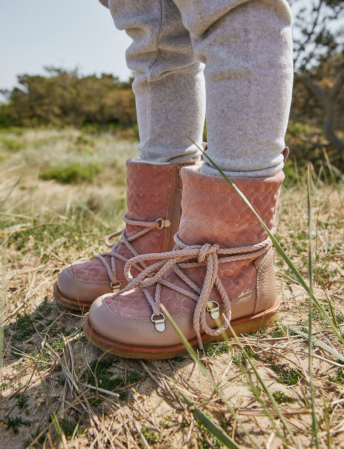 Flat winter boots sales